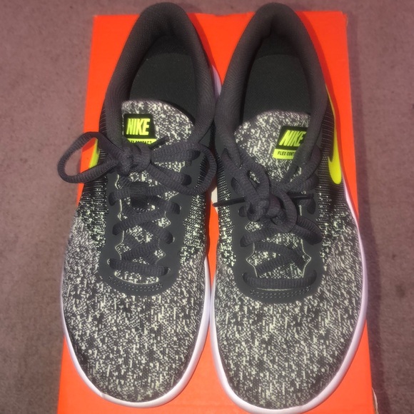 Nike Flex Contact Sneakers - Picture 3 of 7